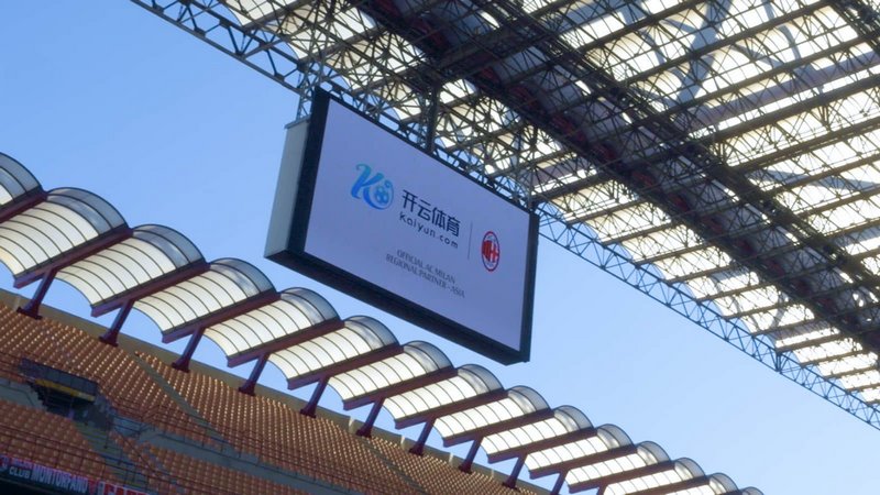 展示了她不